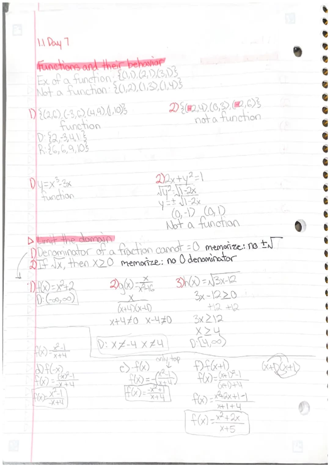 fetersielstwo do
1.1 of in die
Solving quadratic equations FSF Fonte dhe
74
> Factoring
(h. Accom
1x²-7x+12=0 112/
-47-3
(x-3)(x-4)=0
DX-3=0