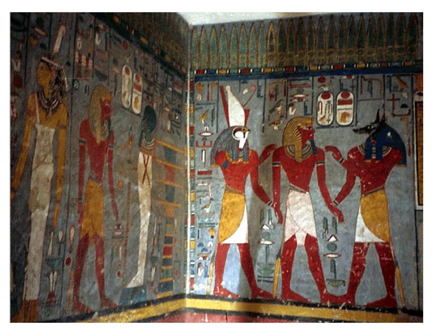 16
ARCHITECTURE 24502
ARCHITECTURE: The
ancient Egyptians built their
pyramids, tombs, temples
and palaces out of STONE,
the most durable of